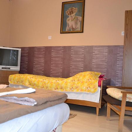 Var-Lak Vendeghaz Szendro Bagian luar foto