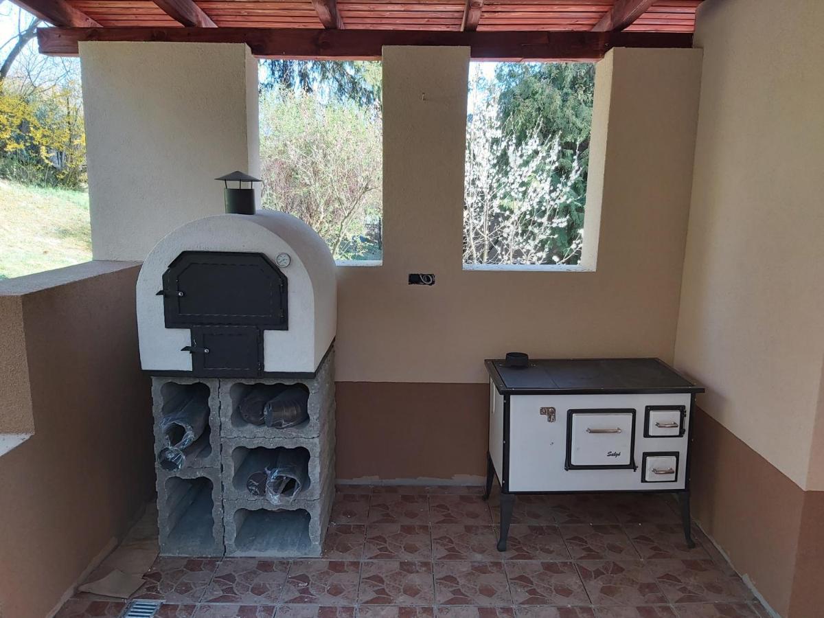 Var-Lak Vendeghaz Szendro Bagian luar foto