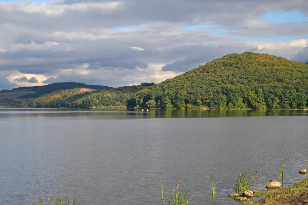 Var-Lak Vendeghaz Szendro Bagian luar foto